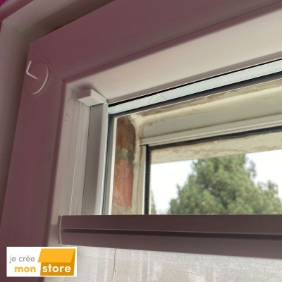 Store plissé entre parcloses