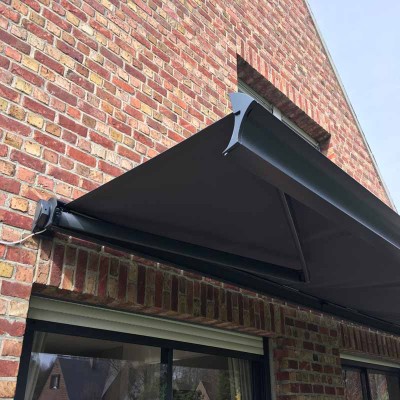 Store banne extérieur avec coffre Designa | Jecréemonstore